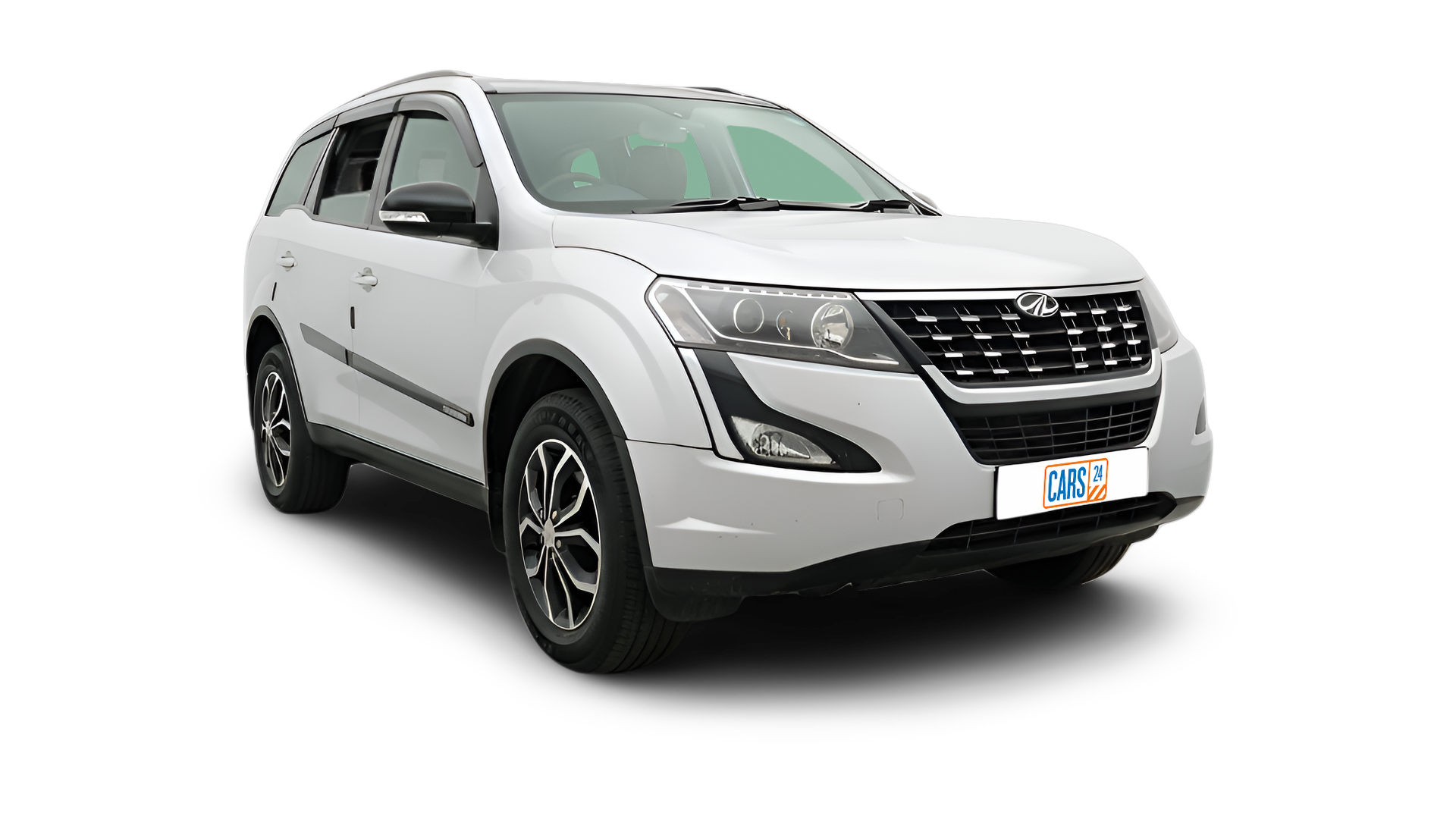 Mahindra XUV500-img